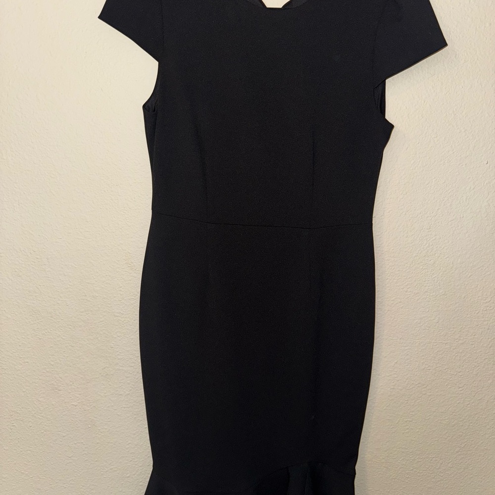 Betsey Johnson Black Sheath Dress Crew Neck Cap Sleeve